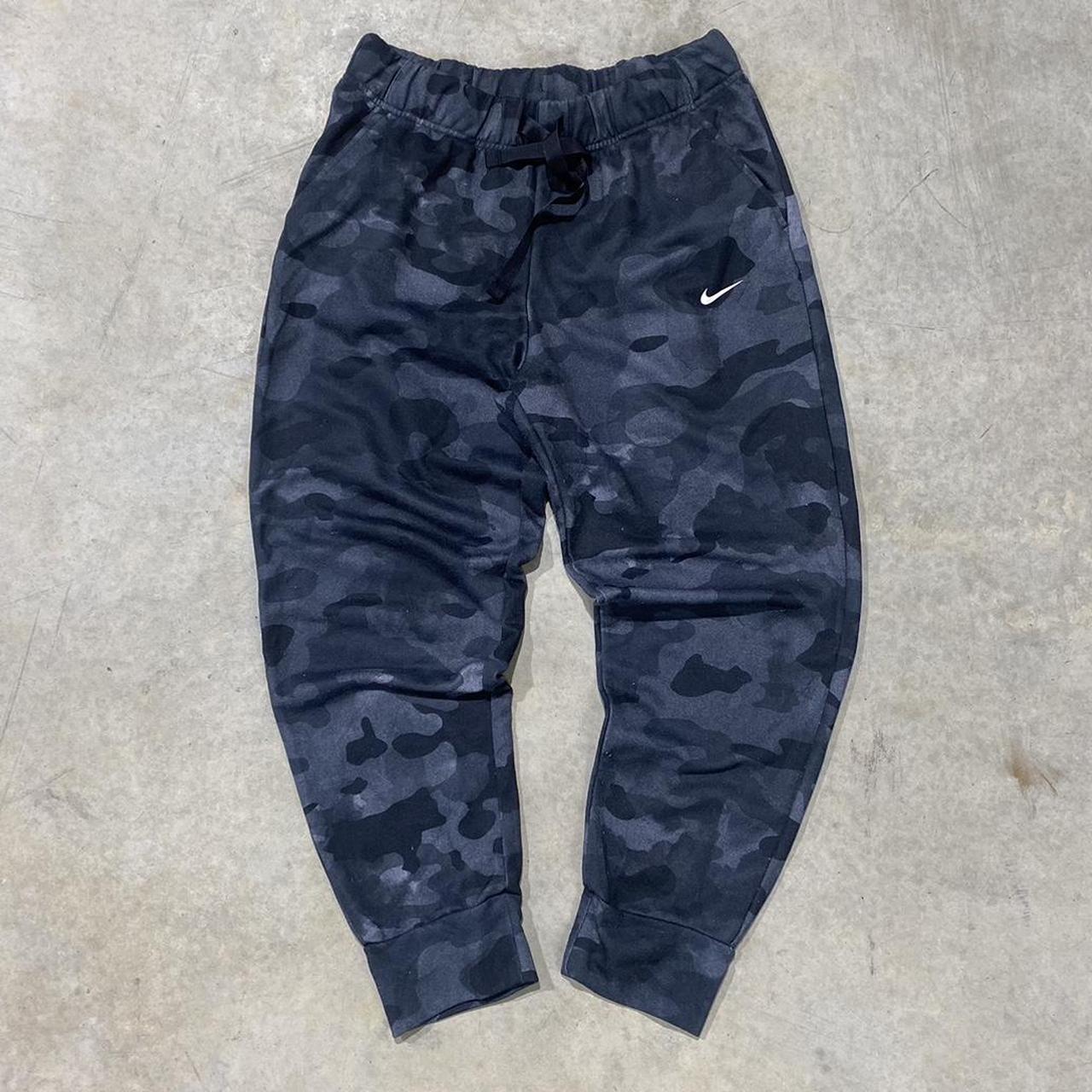 2000s Nike Camo Sweatpants