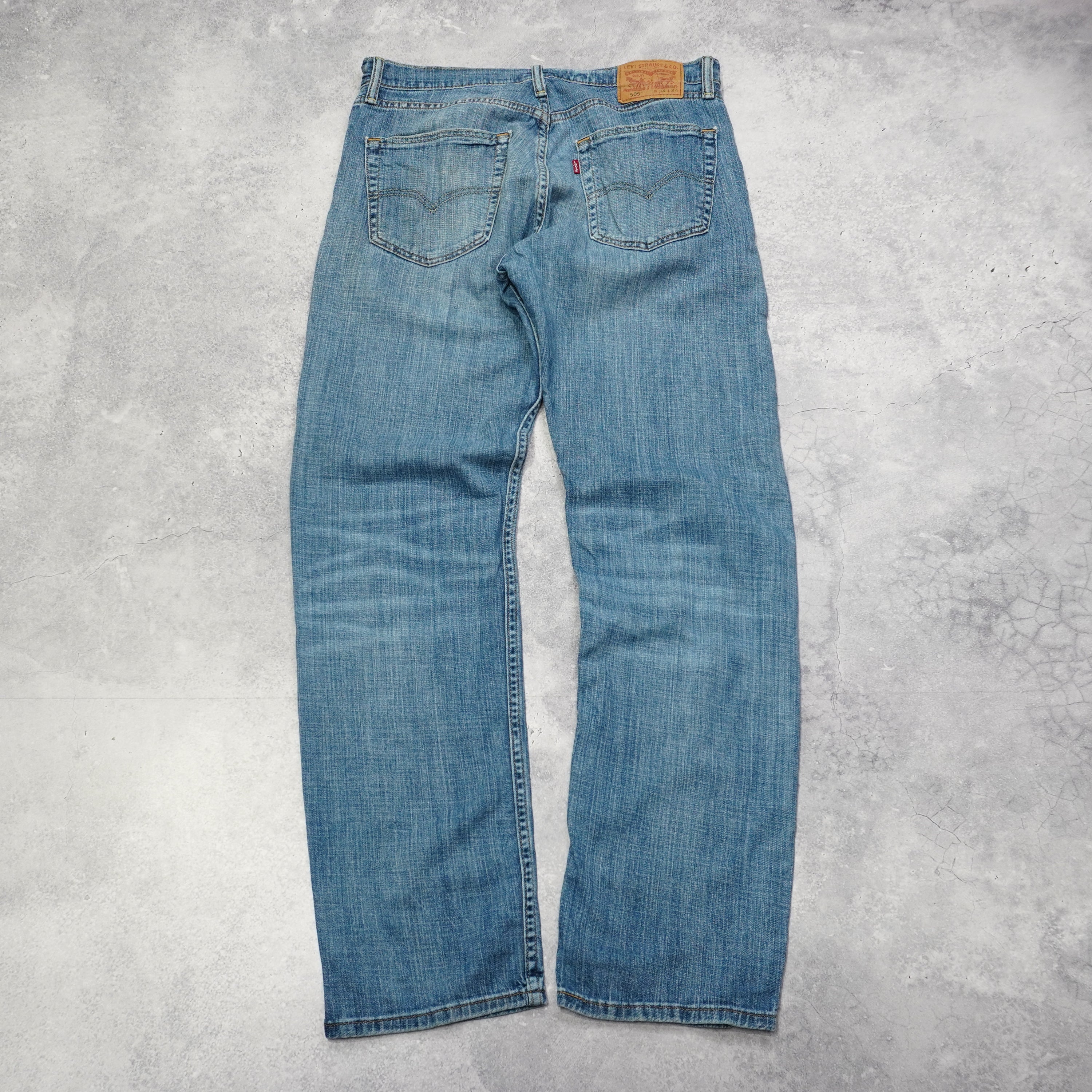 2000s Levi's 505 Regular Fit Jeans