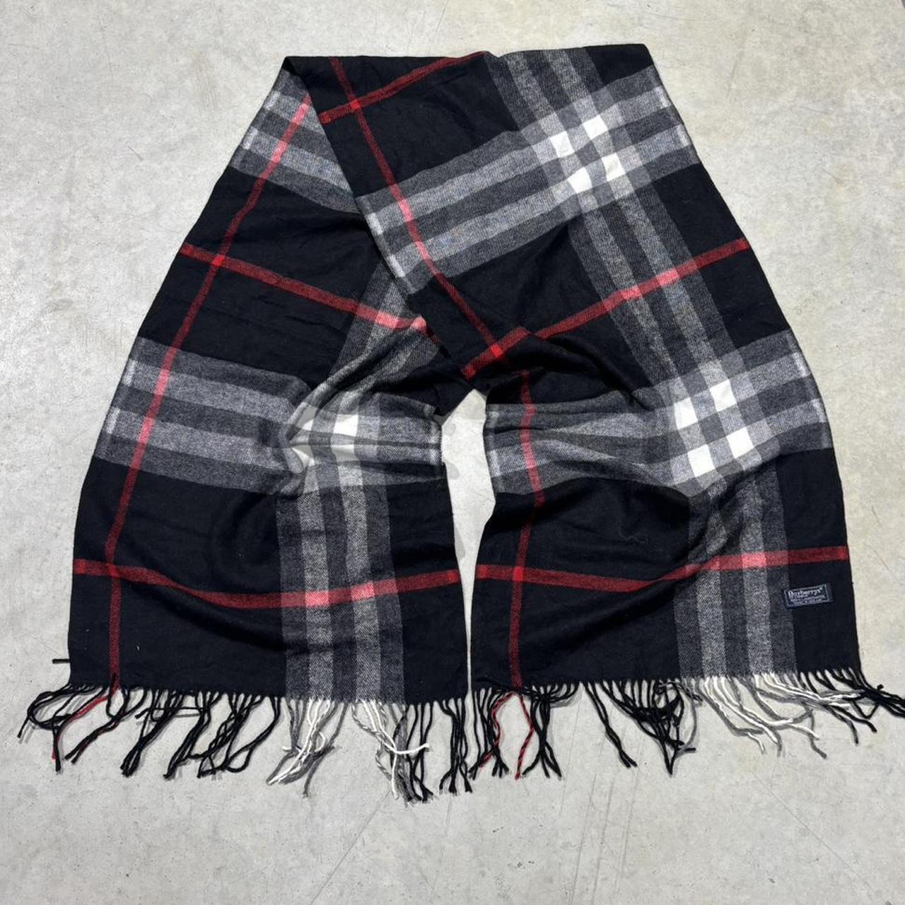 90s Burberrys Plaid Scarf