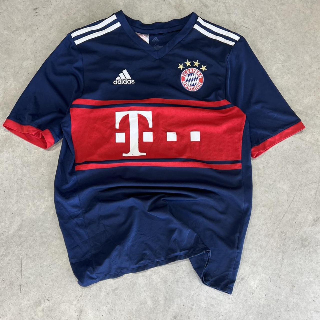 2000s Adidas Bayern Munich Jersey Football