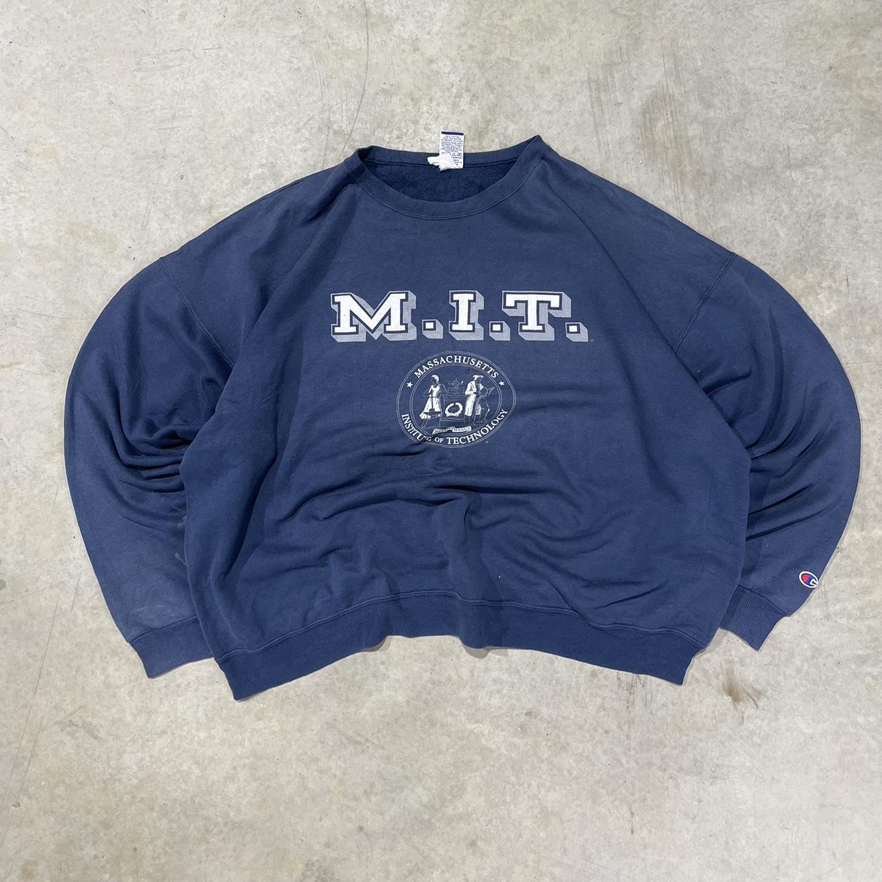 2000s Champion Graphic Sweatshirt Sweater