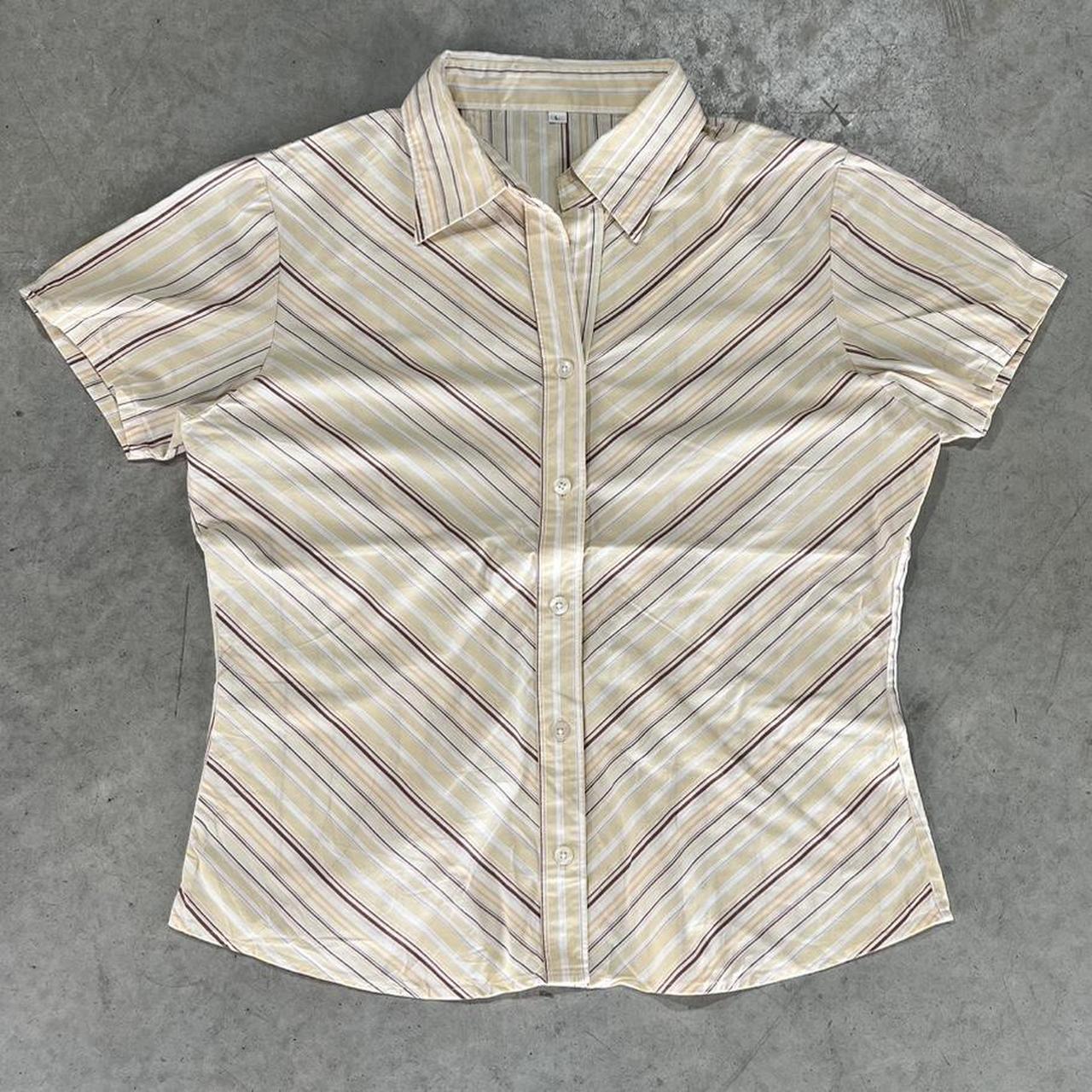 2000s Short Sleeve Button Up