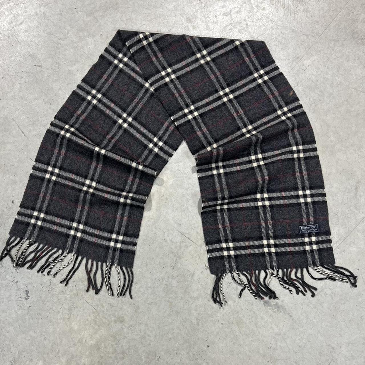 90s Burberrys Plaid Scarf