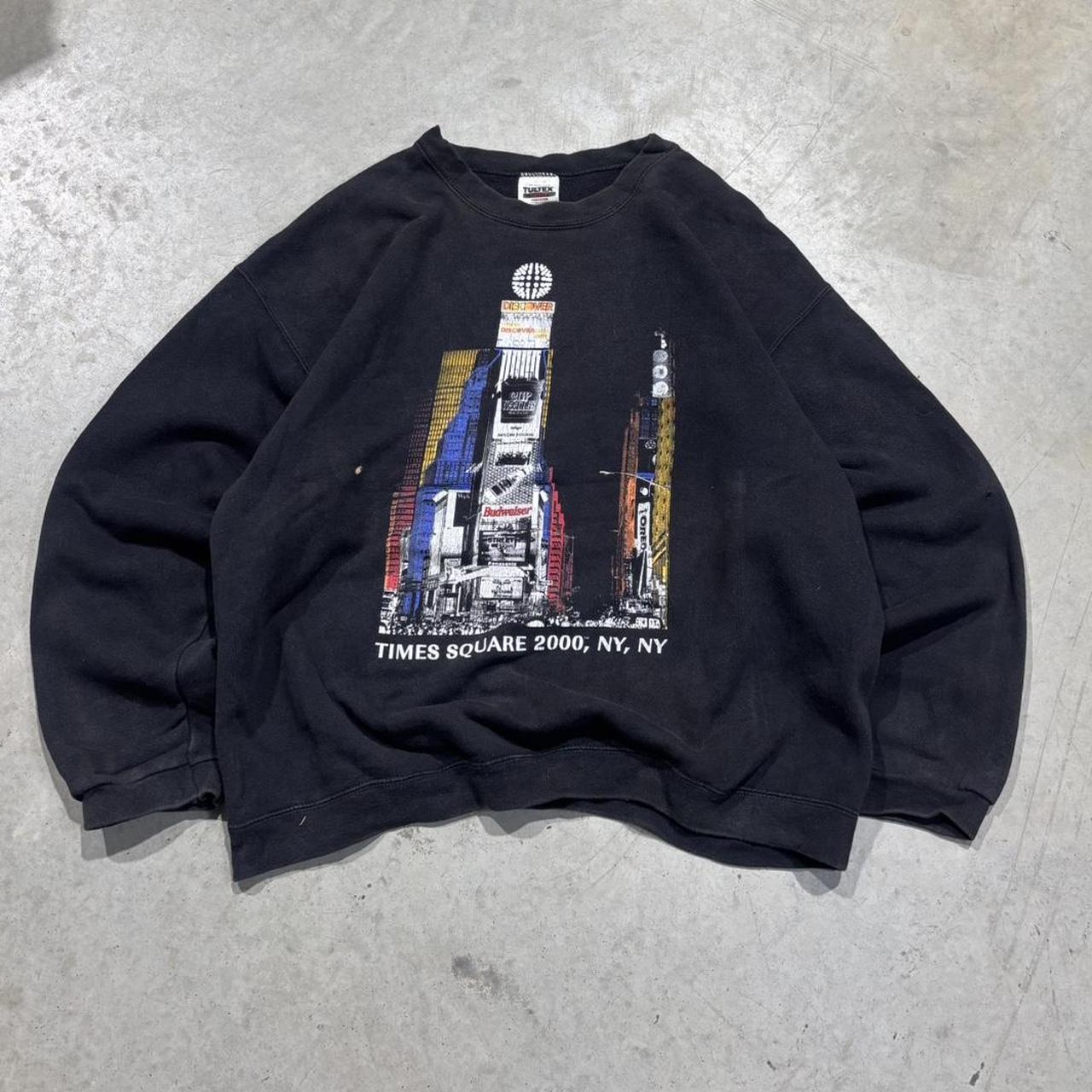 2000s Times Square Graphic Sweatshirt