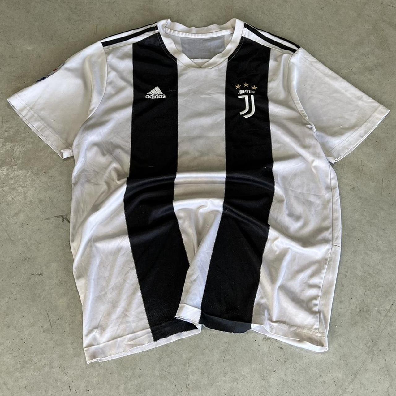 2000s Adidas Juventus Jersey Football
