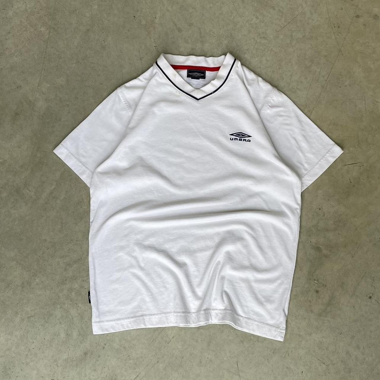 2000s Umbro V Neck T-Shirt