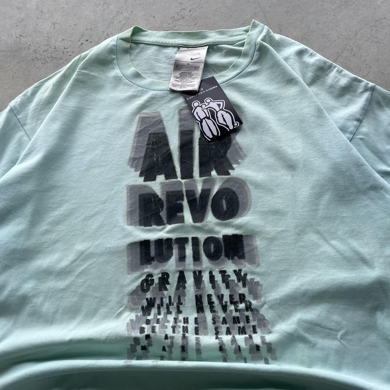 2000s Nike Graphic T-Shirt