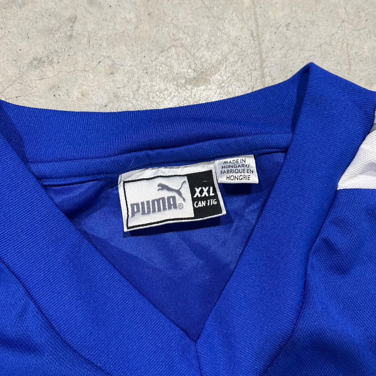 2000s Puma V Neck Boxy T-Shirt