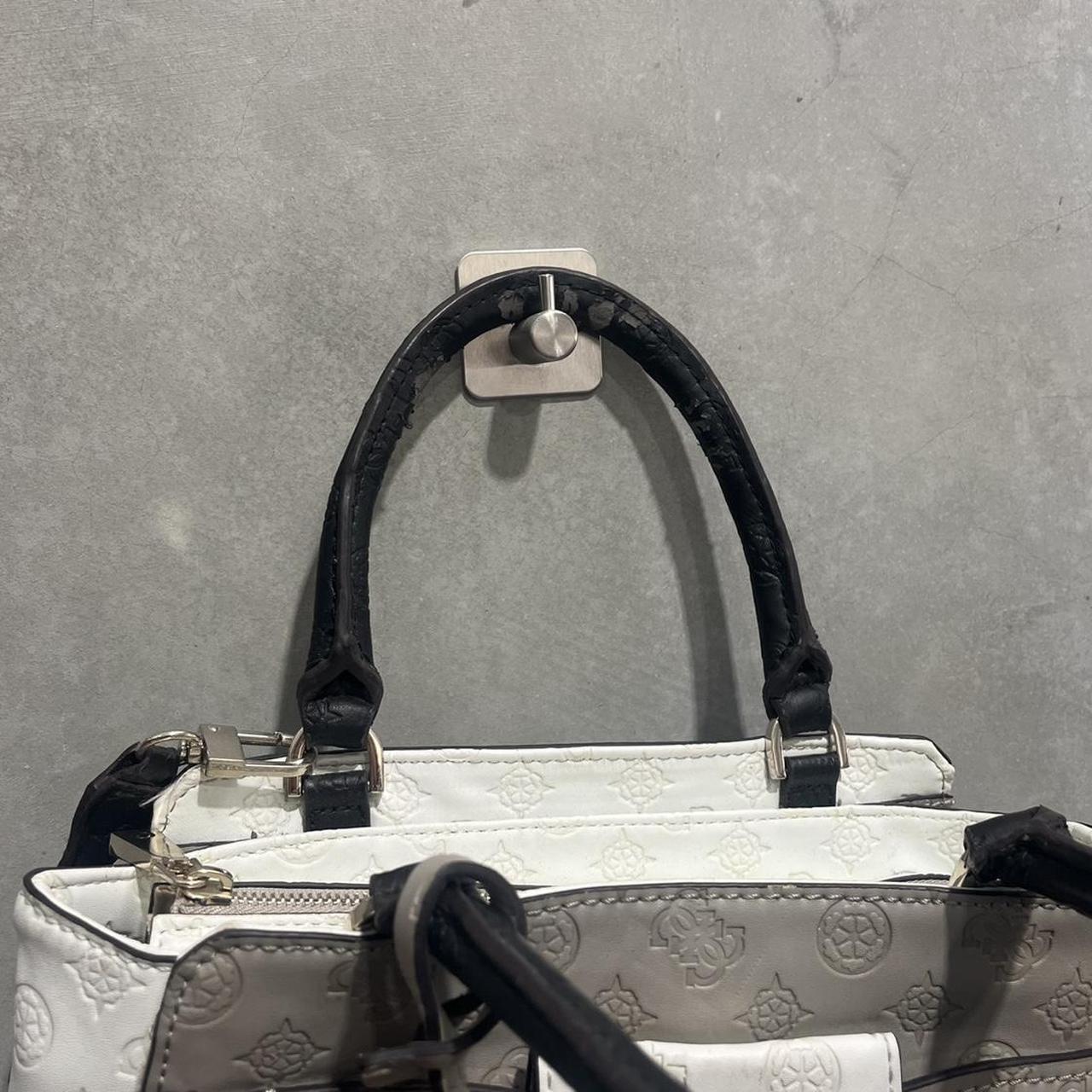 2000s Guess Handbag