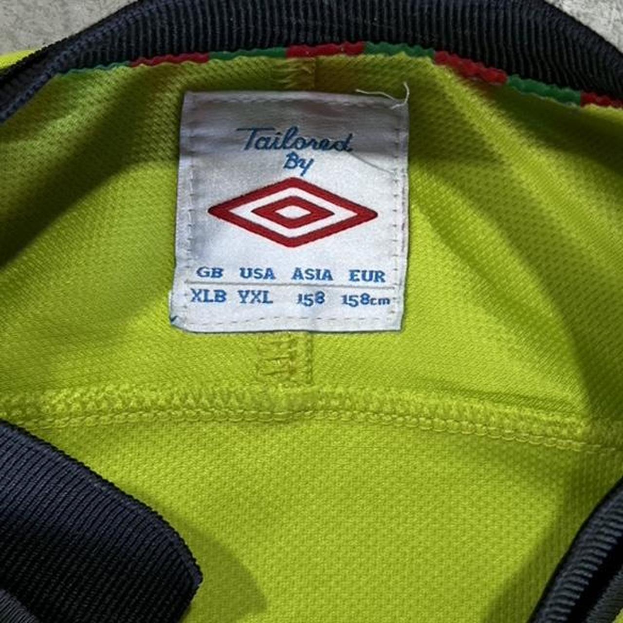 2000s Umbro Graphic Jersey