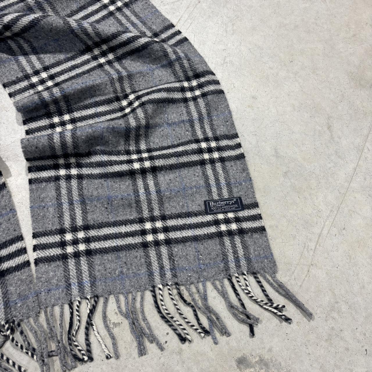 90s Burberrys Plaid Scarf