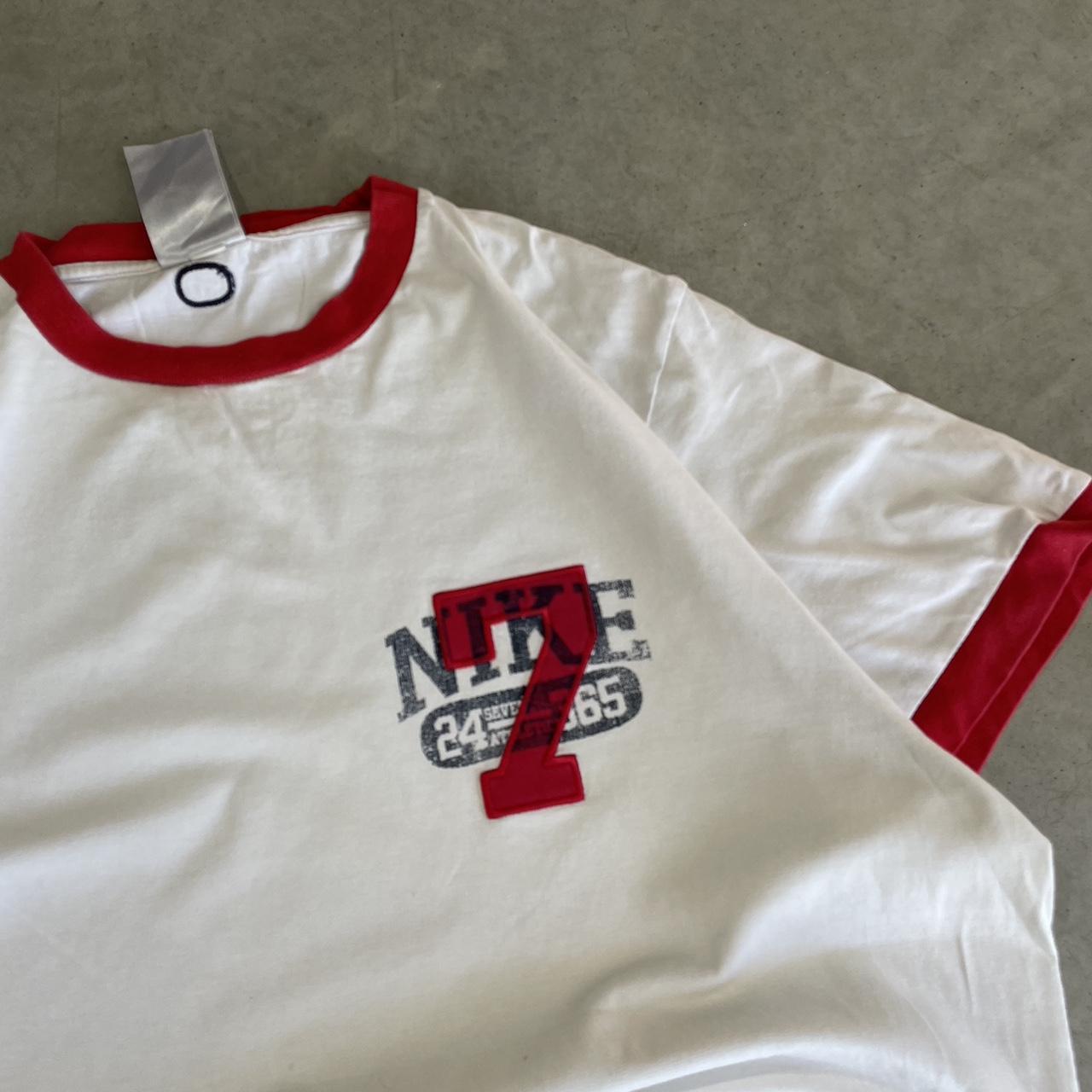 2000s Nike Graphic T-Shirt Top