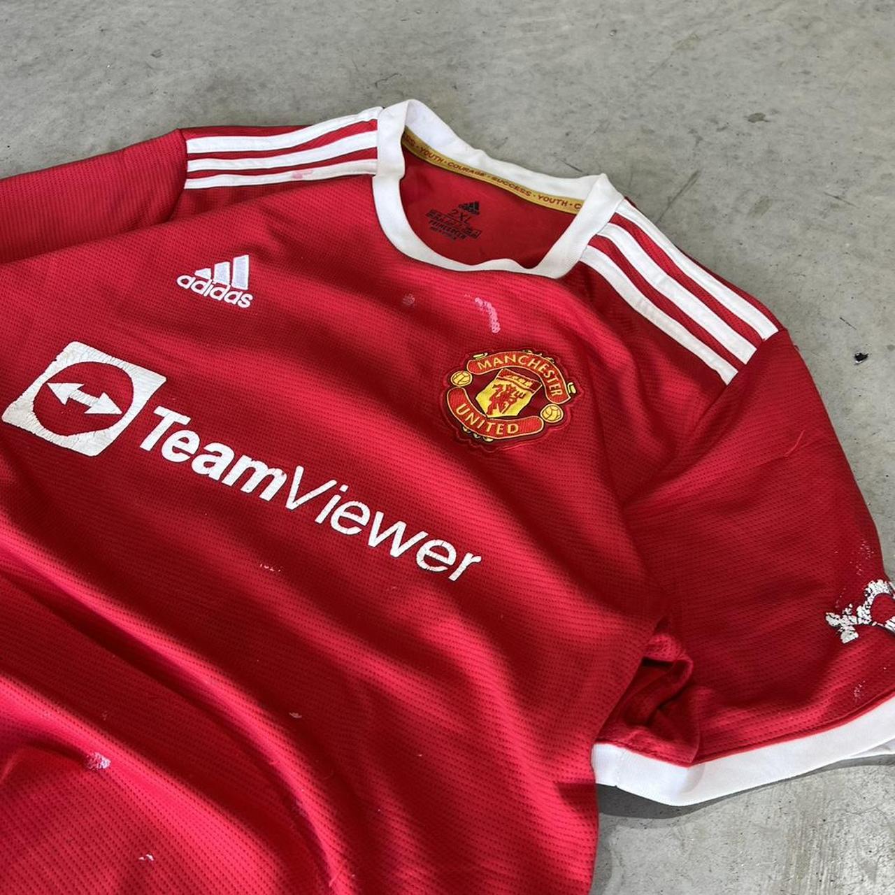2000s Manchester United Graphic Jersey Football