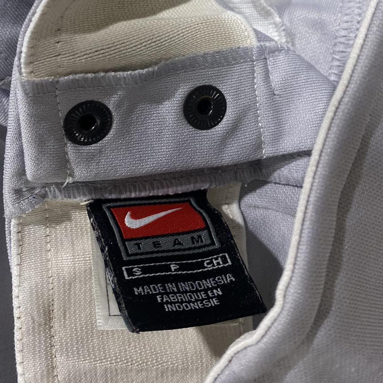 2000s Nike Y2K Spray Parachute Pants