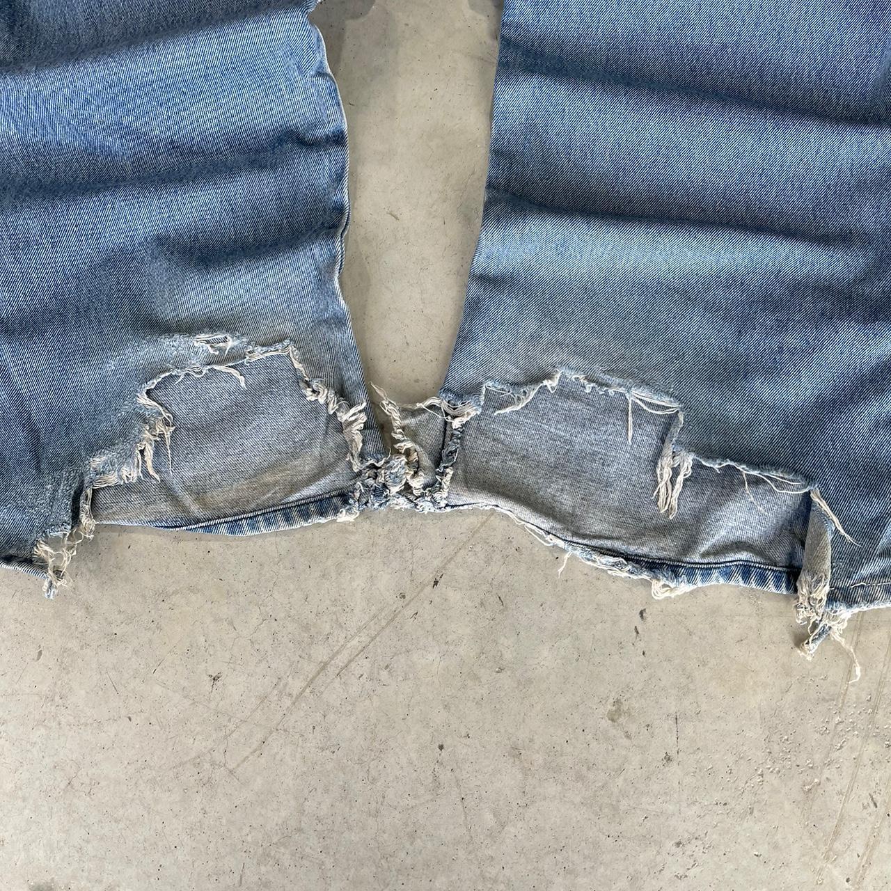 2000s Distressed Jeans