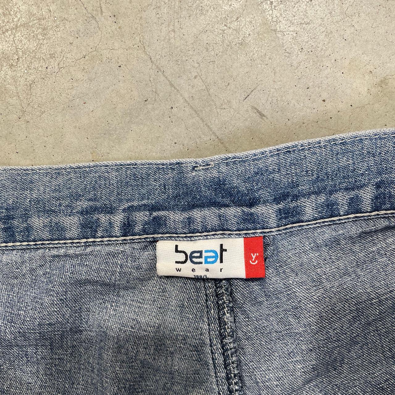 2000s Beez Wear Graphic Jorts