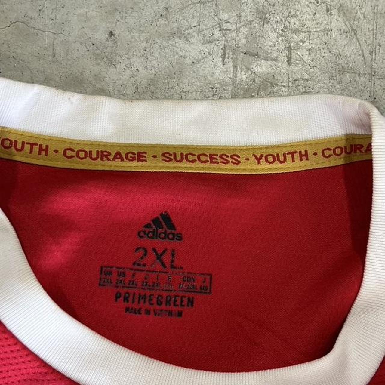 2000s Manchester United Graphic Jersey Football